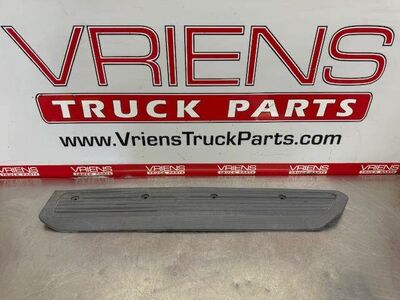 Used 2019 Peterbilt Door Threshold Trim, Part # S60-1513
