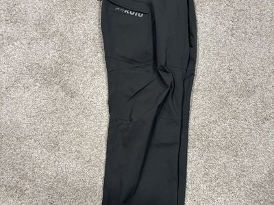 Kuiu Tiburon Pants Brand New-32