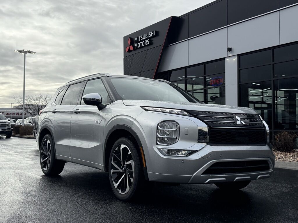 2025 Mitsubishi Outlander SEL