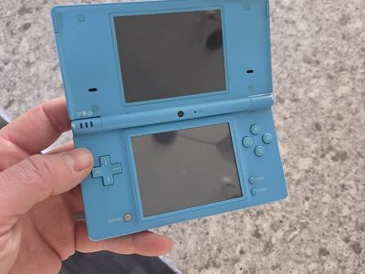 Nintendo ds wirh 2 games