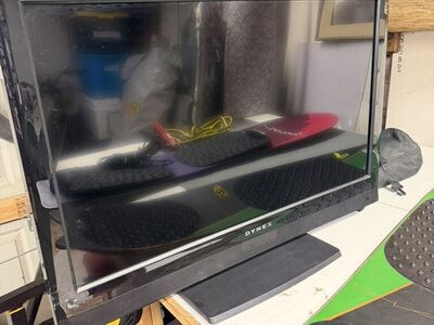 32 Flatscreen Television