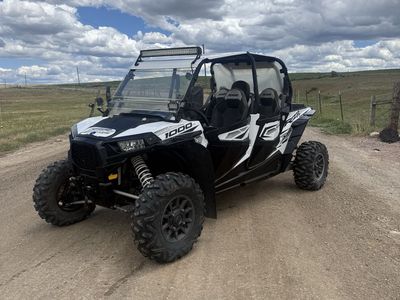 2015 Polaris RZR 1000 XP4