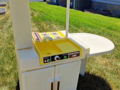 1982 Little Tikes Party Kitchen Vintage