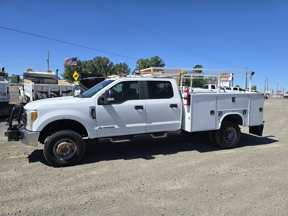 2017 Ford F-350 Crew Cab 4wd Service Truck Diesel