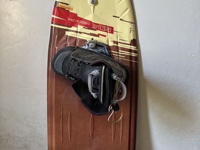 CWB Absolute 135 cm Wakeboard with Bindings