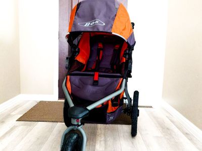 CLEAN Bob Revolution Flex Jogging Stroller