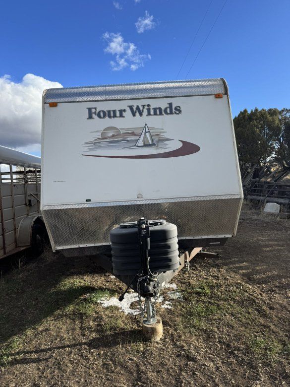 2010 fourwinds 26dsl