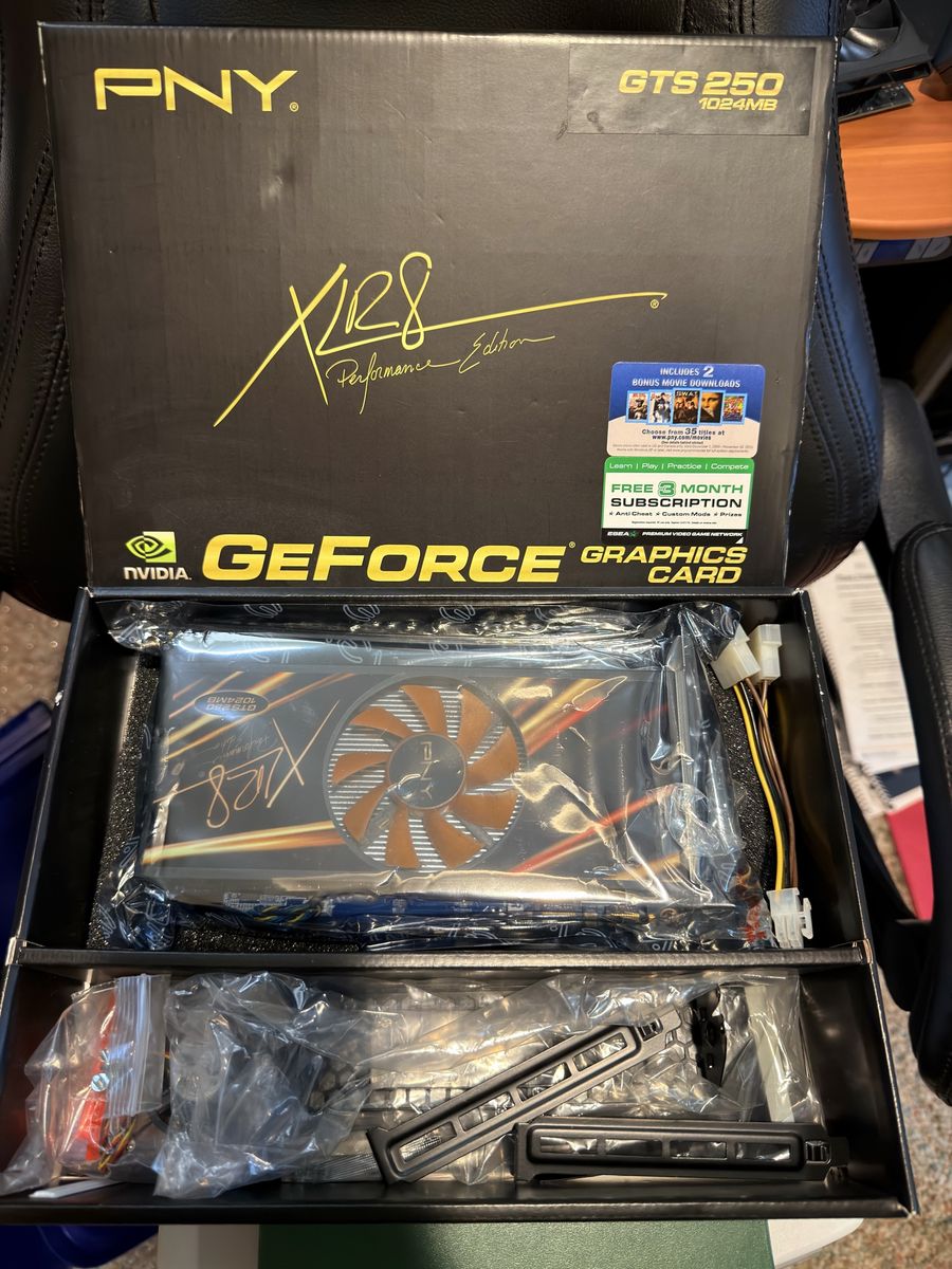 GeForce GTS250 Graphics Card