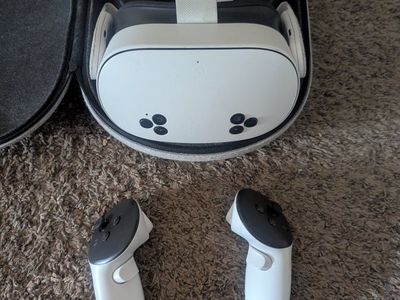 Meta Quest 3S 128 GB Virtual Reality Headset with