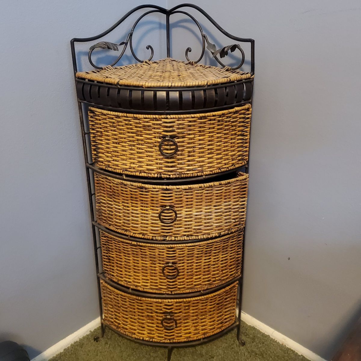 Wrought Iron & Wicker Corner Storage Cabinet - 4 -Tier Basket Drawer Organizer