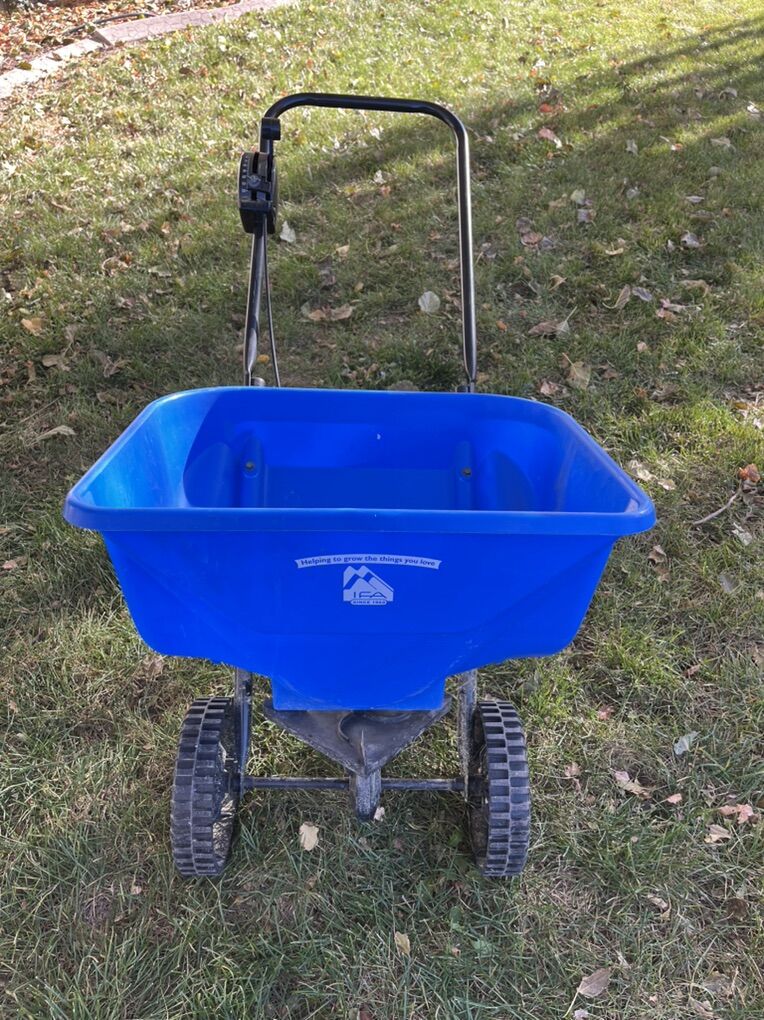 Fertilizer / Ice Melt Spreader