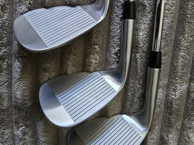 RH Tour Edge TGS wedge set