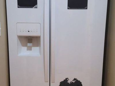 FREE fridge.
