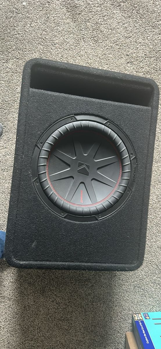 Kicker comp r 12” subwoofer