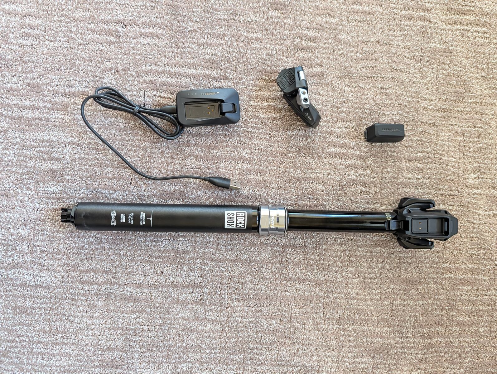 2024 Rockshox Reverb AXS dropper with remote
