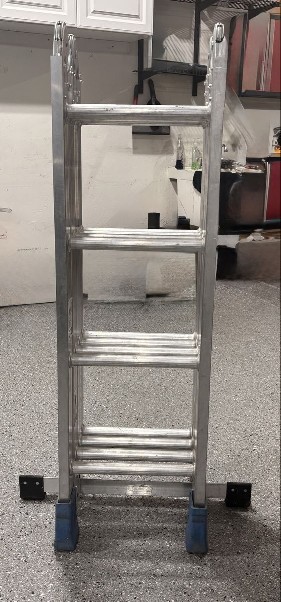Werner MT-8-16 16ft Aluminum Telescoping Multi-Position Ladder 250lb Capacity