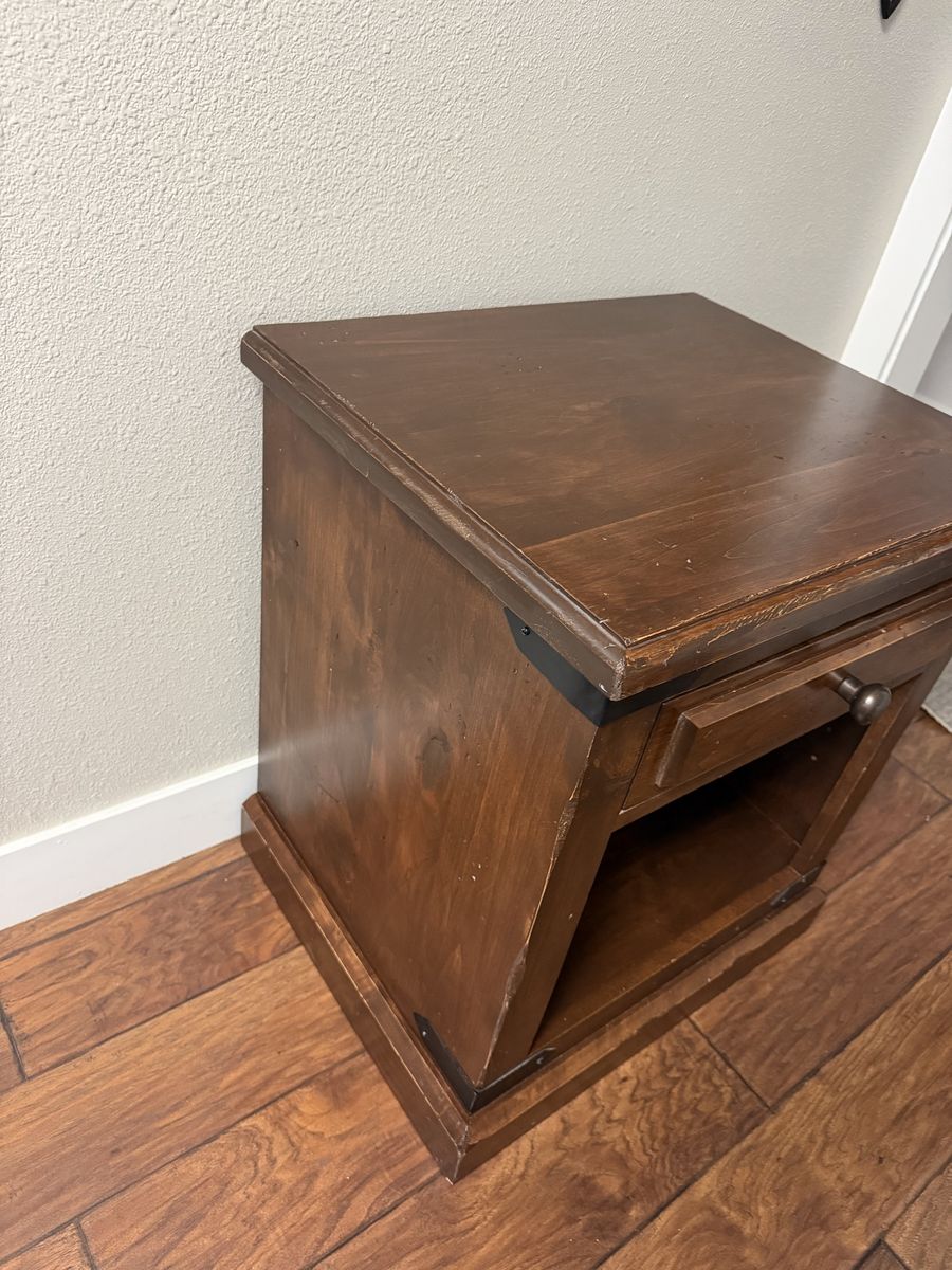 Main image 3