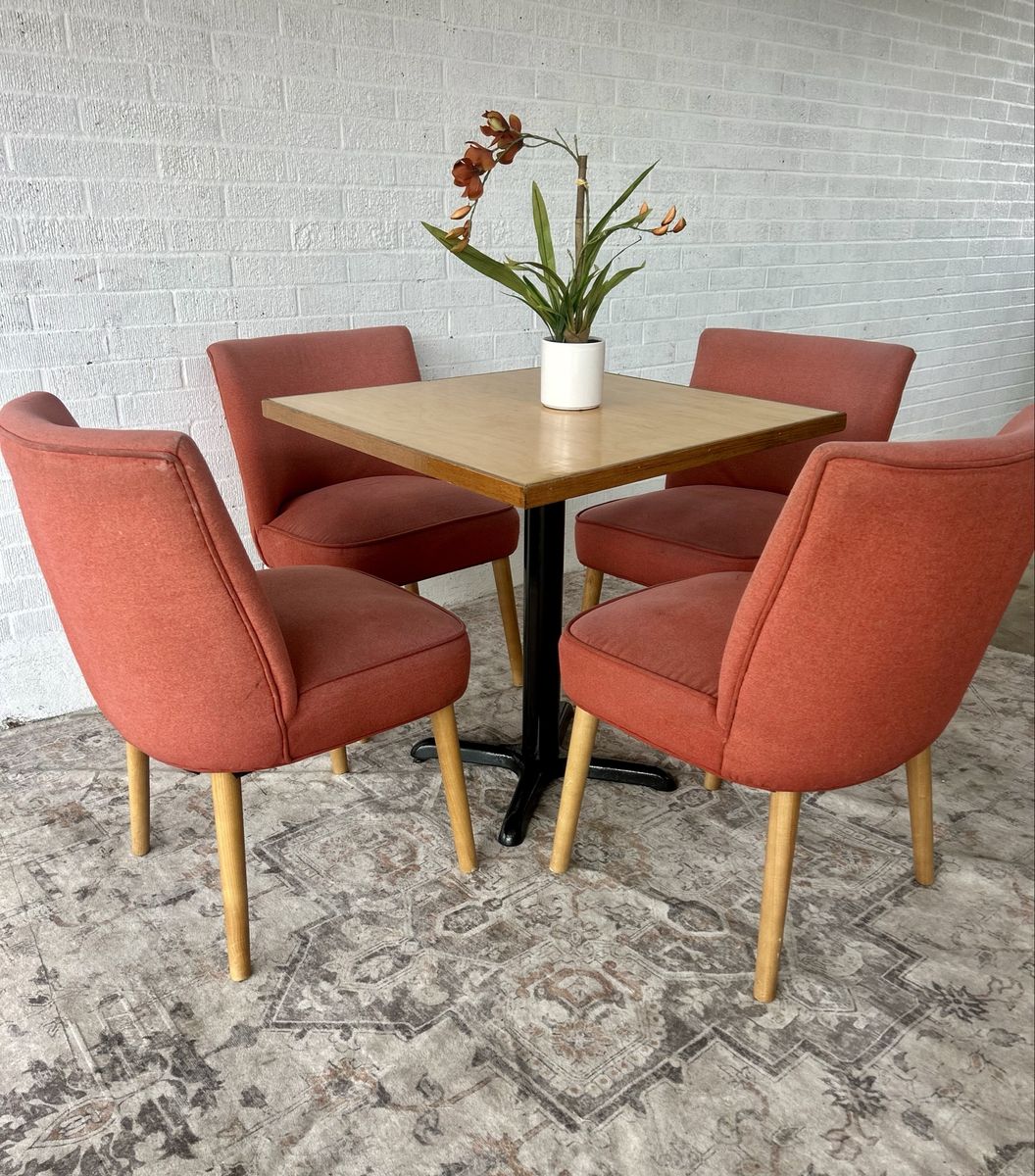 Cute bistro table set 