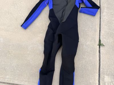 O’Neill Full Youth Wetsuit – Size 16