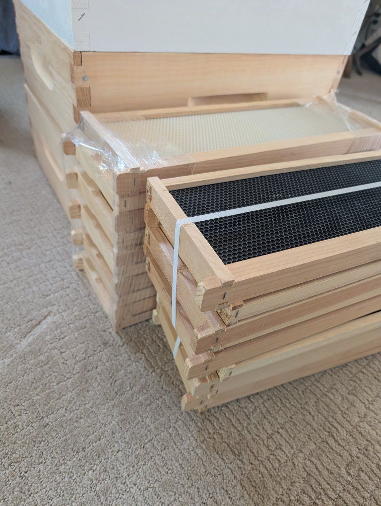 Beehive Medium supers, frames & foundation. honey