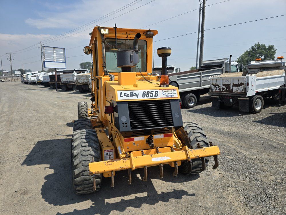 Leeboy 685B articulating Road Grader 621hrs
