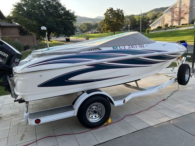 1998 Glastron Carlson Special Edition CSX 18 Sport / Fish boat with 175hp Johnson Fast Strike outboard