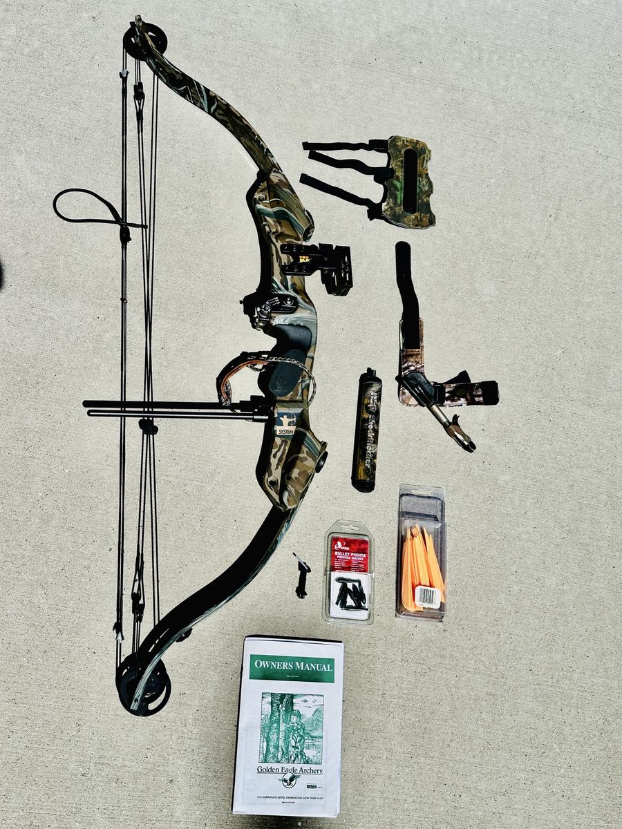 Golden Eagle Compound Bow w/arrows, case and accessories