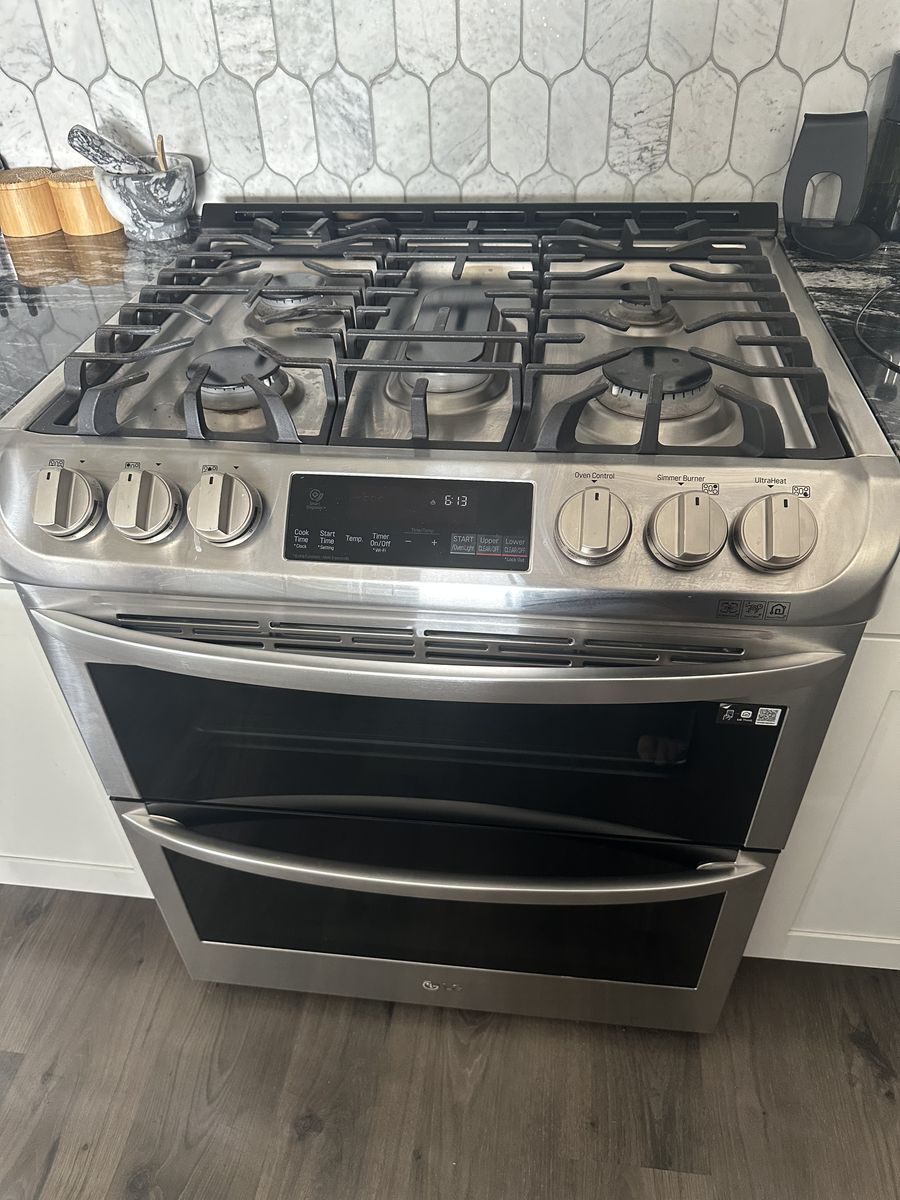 LG 6.3 cu. ft. Stainless Steel Smart Gas Range with InstaView and Air Fry