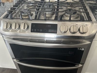 LG 6.3 cu. ft. Stainless Steel Smart Gas Range with InstaView and Air Fry