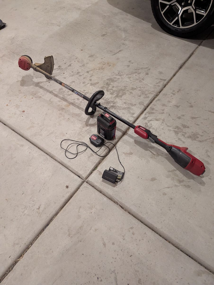 Toro Cordless Electric Weed Whacker / String Trimmer + Battery & Charger