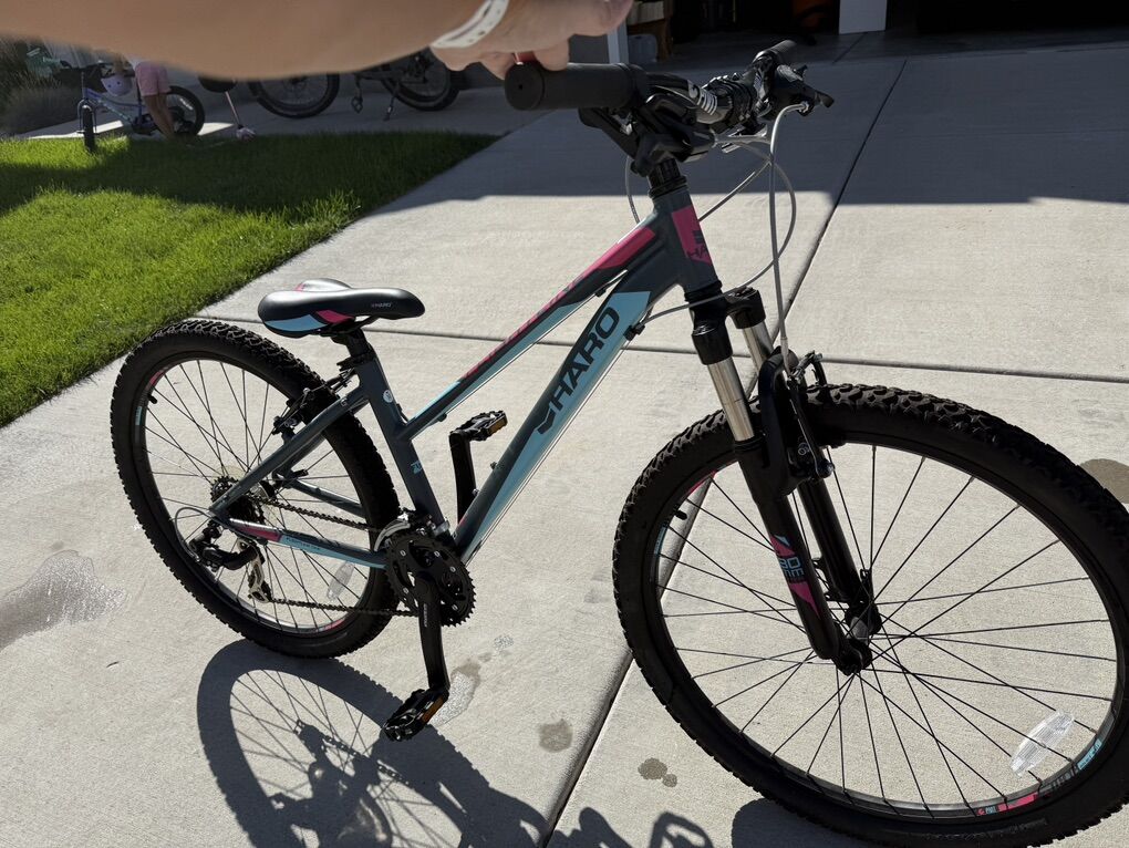 Haro Flightline Womens Mountain bike 14 Inch