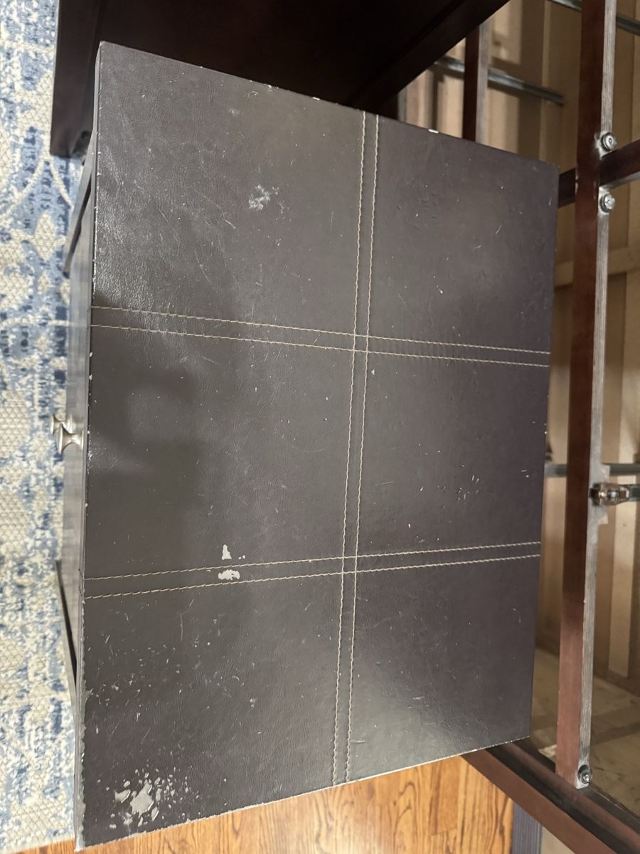 Main image 10