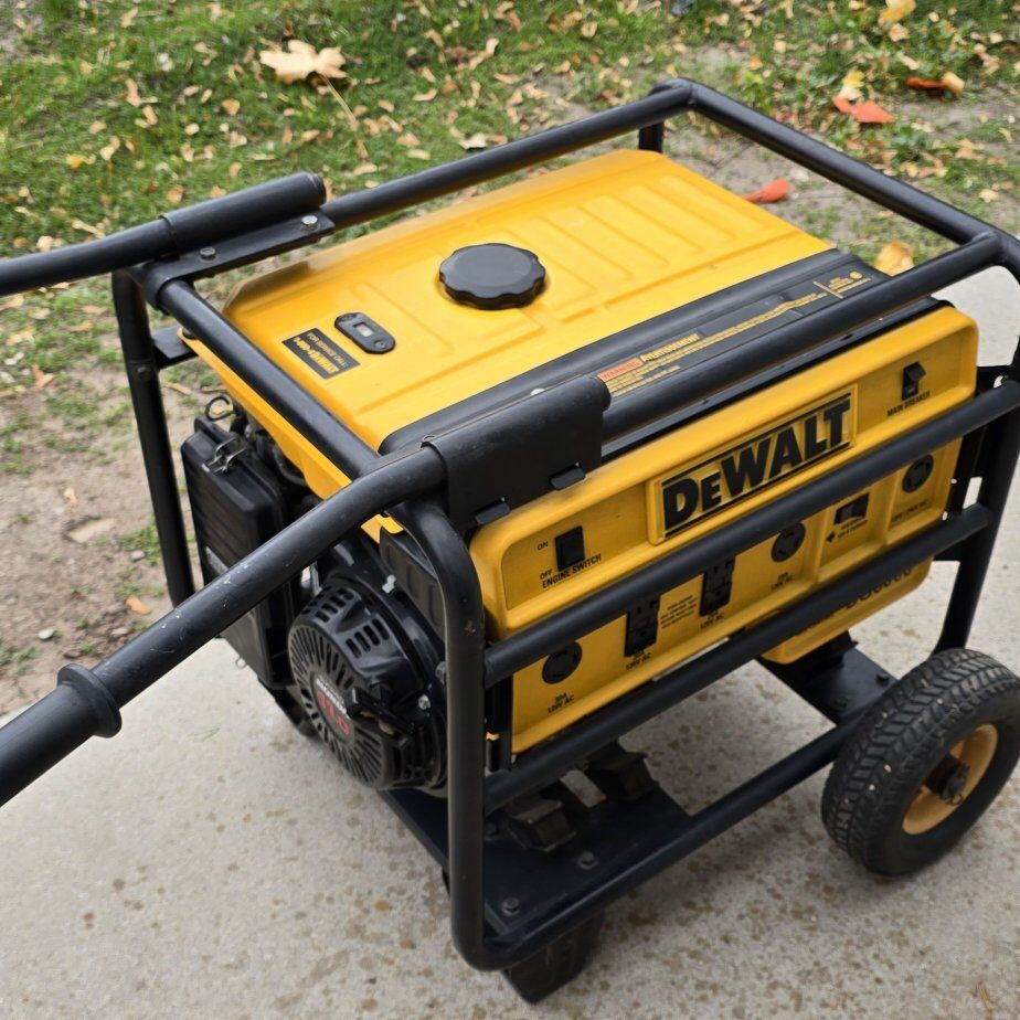 Dewalt DG6000 Generator *CLEAN* lightly used