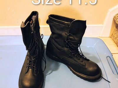 Men's Belleville work Boots Size 11 ½ NEW