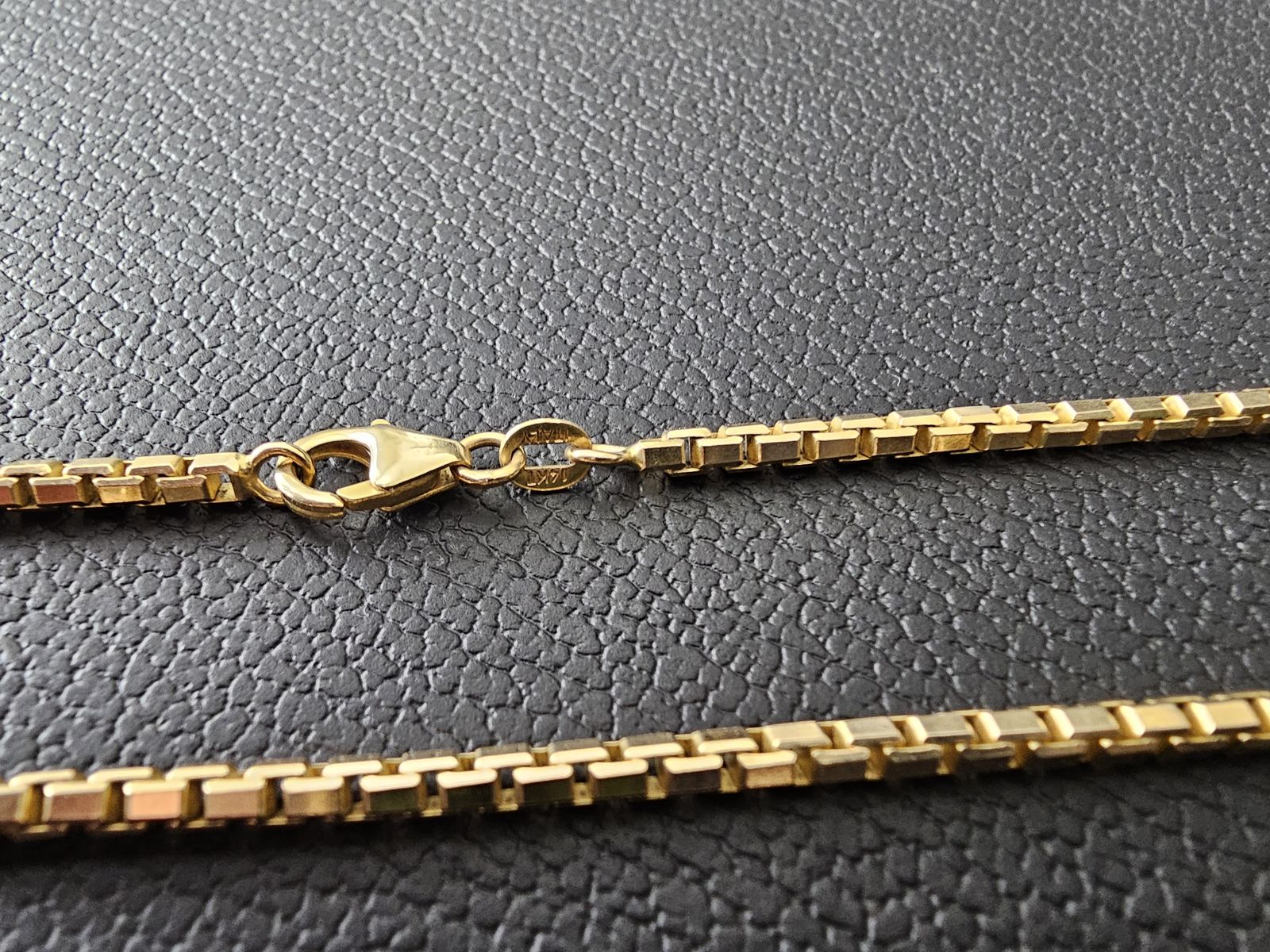 26 in 14K Box chain necklace 28 grams