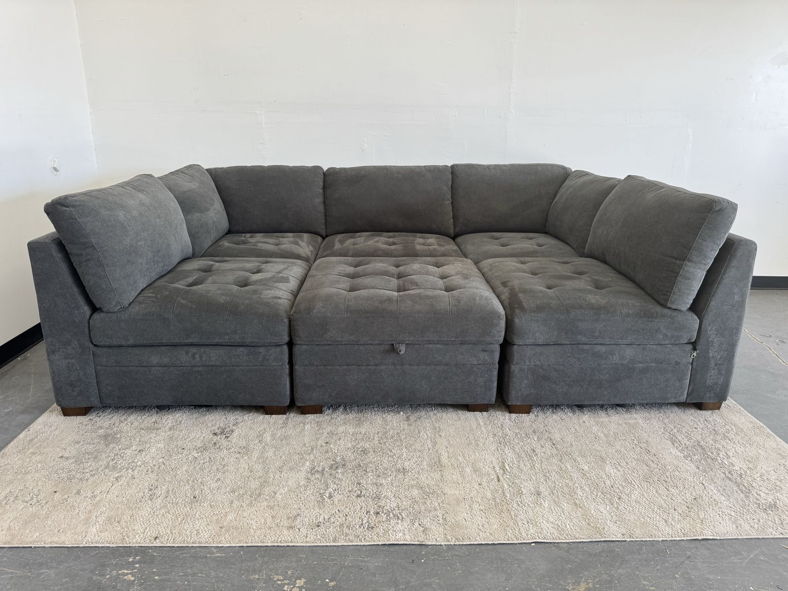 COSTCO TISDALE MODULAR SECTIONAL SOFA COUCH & OTTOMAN