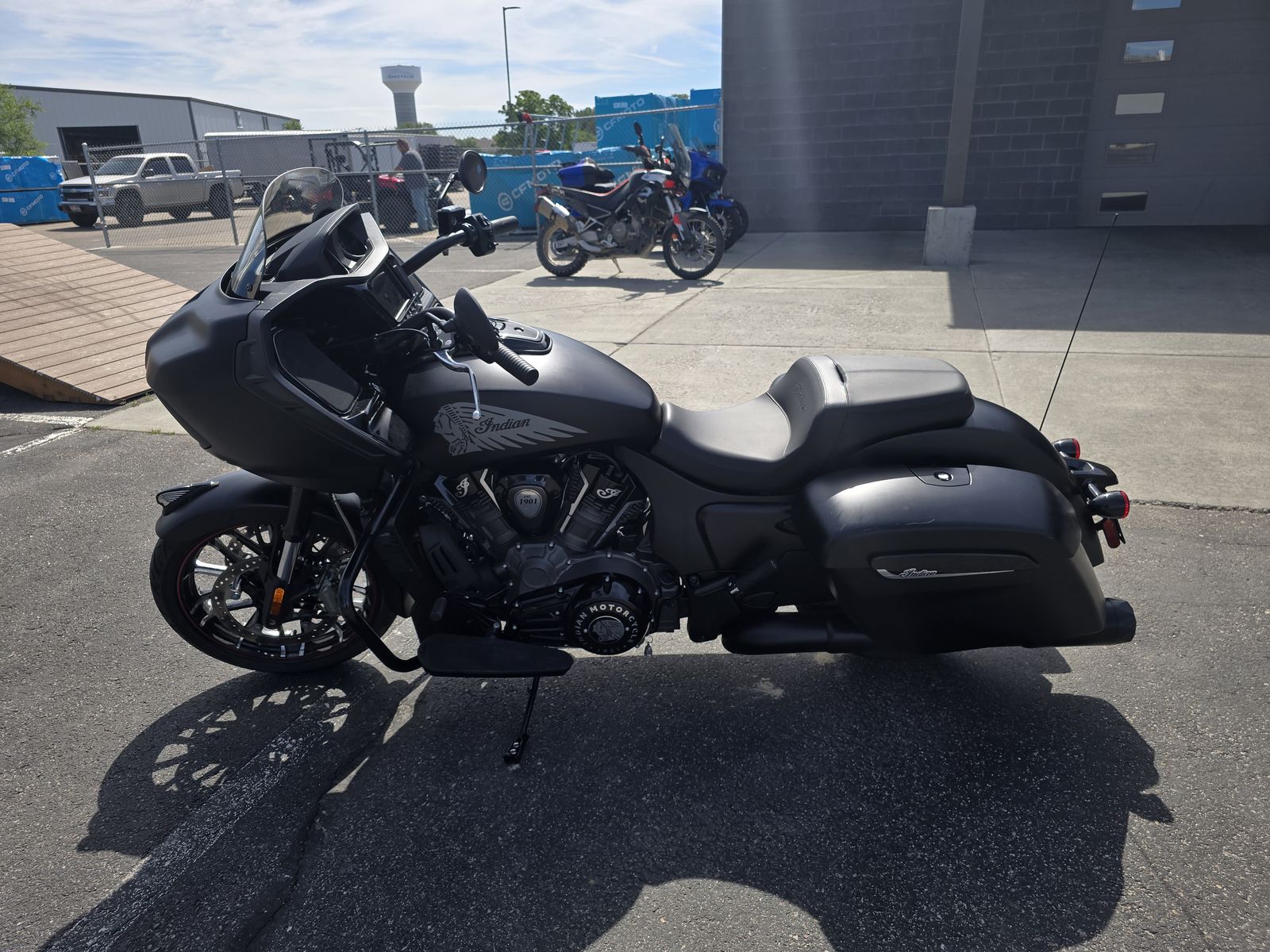 2023 Indian Challenger Dark Horse Black Smoke 108ci