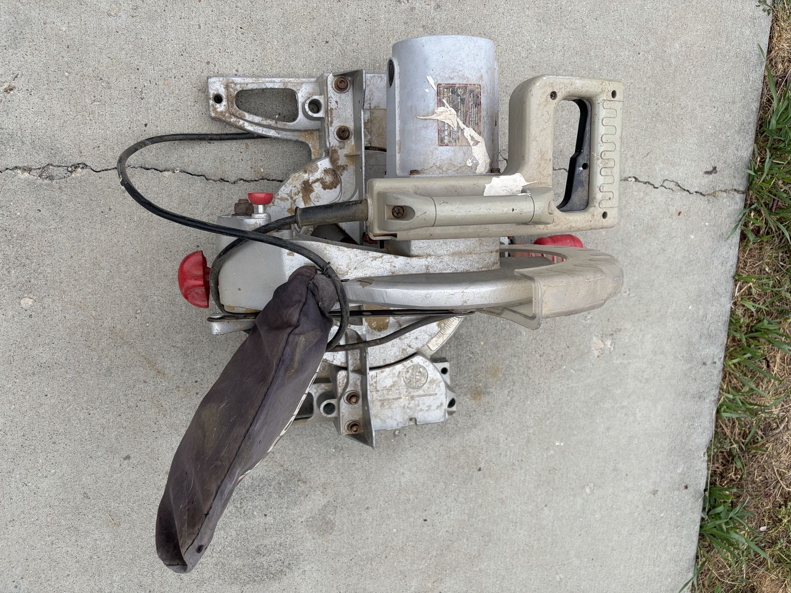 Main image 11