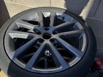 Volkswagen 18” wheels with 225/40/18 tires
