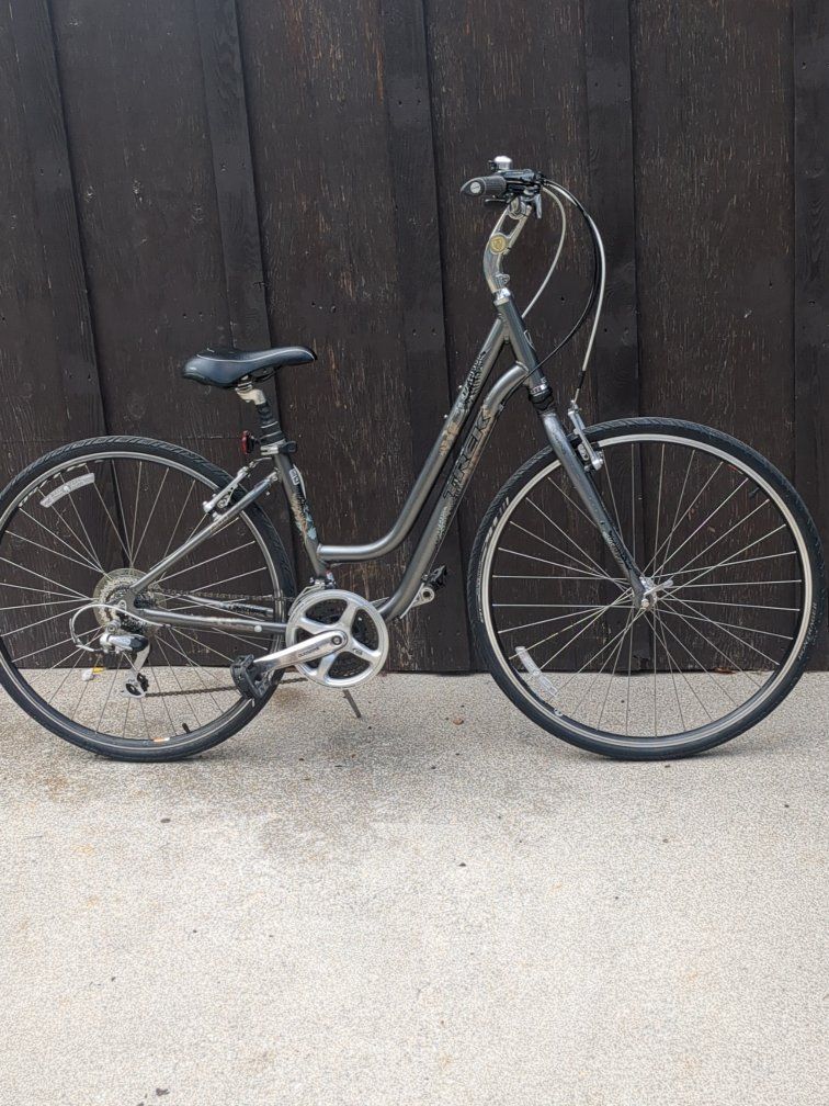 2012 Trek 7300 Wsd hybrid