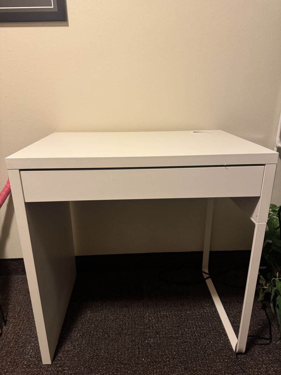 White IKEA desk