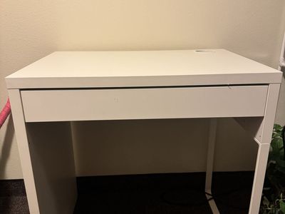 White IKEA desk