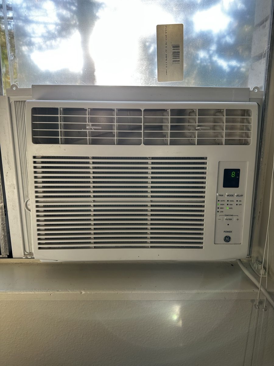 Window AC Unit (Window Cover Included)