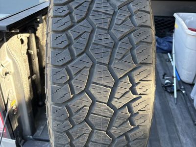 Pathfinder All-TerrainTire 275/60R20
