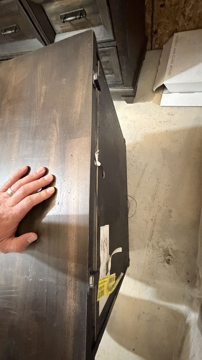 Main image 6