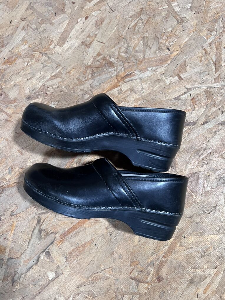 Dansko Size 40