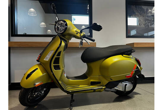 2024 Vespa GTS SuperSport 300       Spring will be early! Will you be ready?