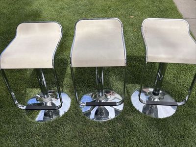 3 Counter Height Adjustable Barstools