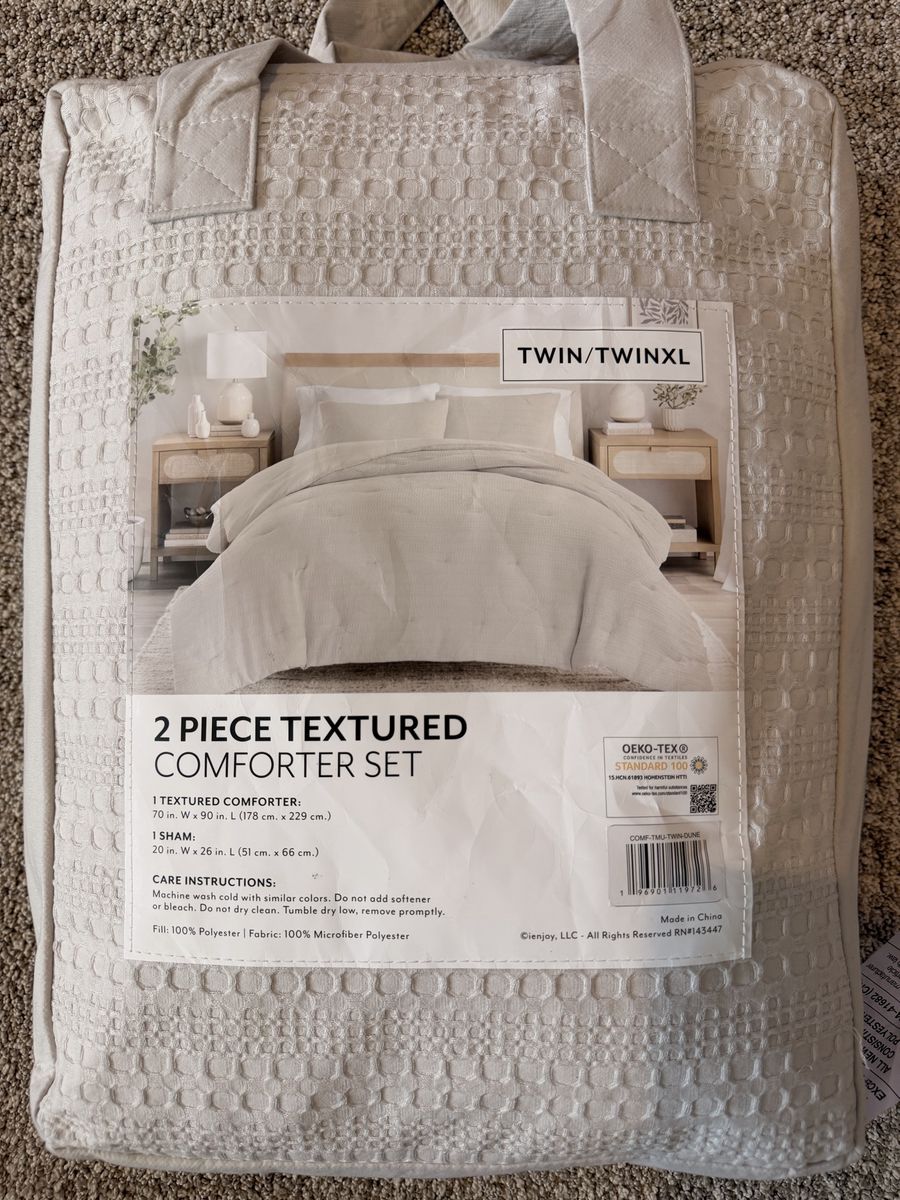 Twin Bedding Set New in Bag 