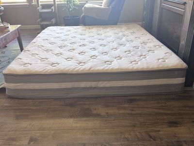 California King Mattress - 12" Deep Guest Bed, Like New Condition